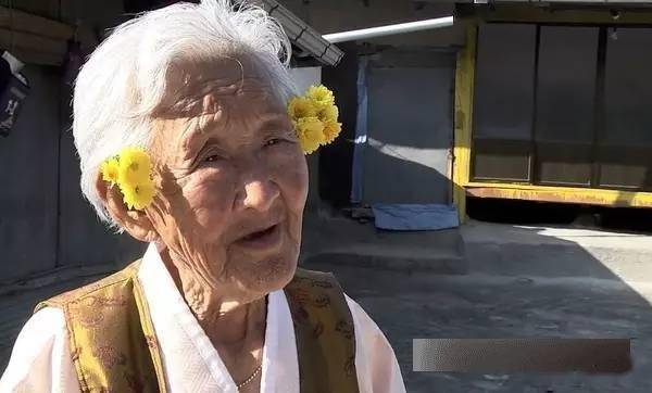爷爷病重梦中重逢已逝奶奶，一段跨越生死的温情解梦