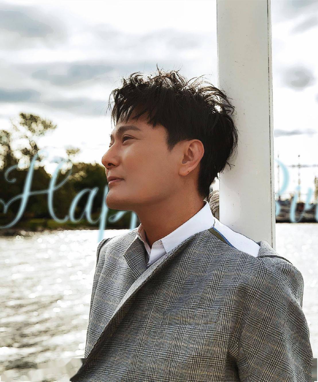 热心公益的张信哲,照亮人间的"白月光"_阿哲_大城_音乐