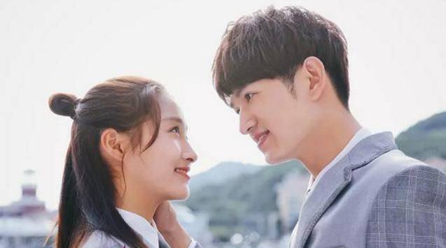 《极光之恋》马可关晓彤登热搜,网友:史诗级烂剧!_包括_演技_曾想