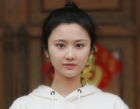 电视剧的演员阵容也非常可以,男女主冯绍峰和张慧雯,都是大家非常熟悉