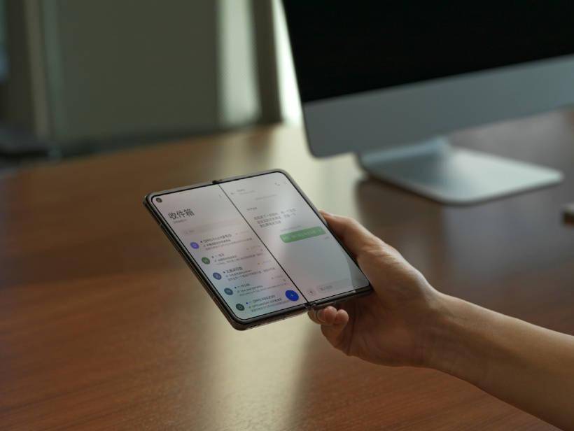 公司|OPPO Find N 折叠屏手机预热：采用全球首款精工拟椎式铰链