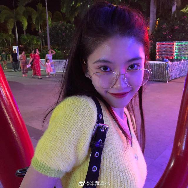 半藏森林关注王宝强,原来她也喜欢老实人_微博_阿沁_网络