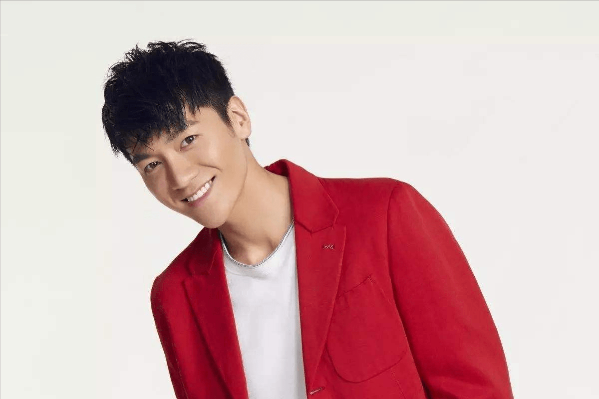 张家玮_罗某祥_明星