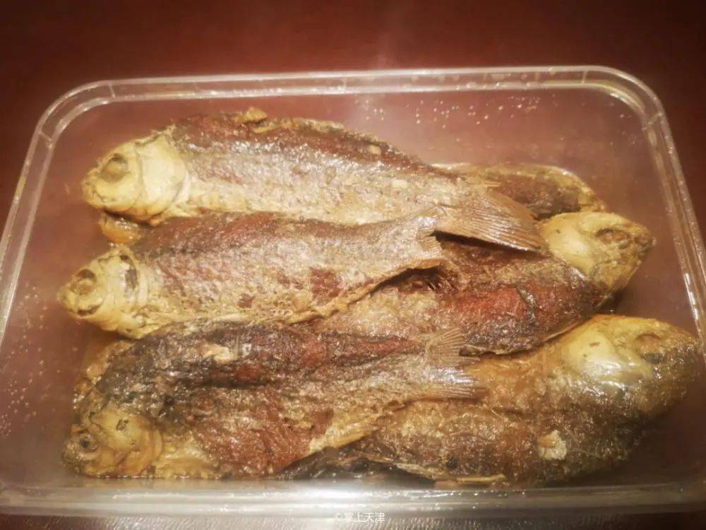 看静海去独流吃焖鱼我连骨头都嚼了