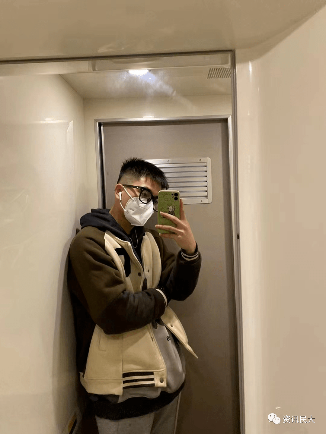 自拍大赛40丨民大帅哥美女比光剑变装还好看塔先冲一步了