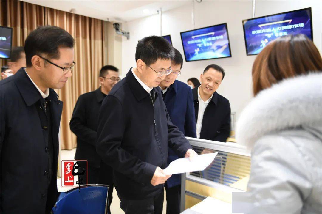 陈炜一行先后前往广元袁家坝铝产业园,泉坝污水处理厂,巴中市巴州区曾