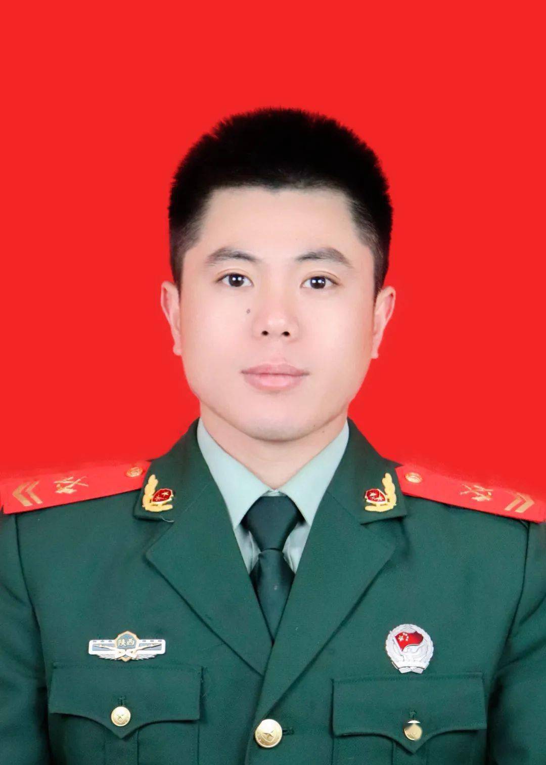 临沂战士李宗宝,你冲进火海救人的样子真帅!_老人_费县_救援