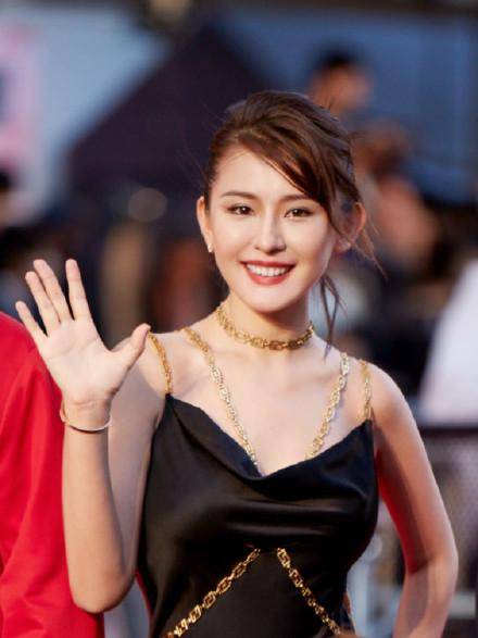 鲍国安儿子鲍毅个人简历才女武亦姝爸爸简历曝光引网友热议：终于知道