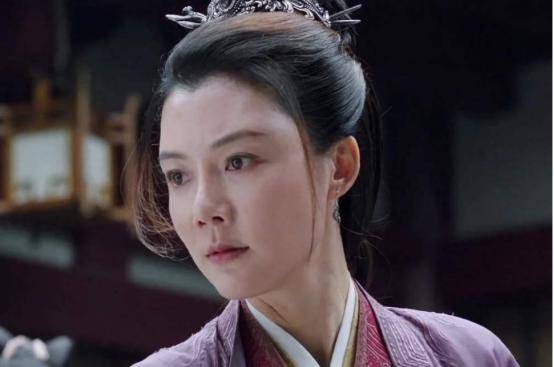 有翡:怪不得李瑾容这么恨王将军,你看看王麟当年对