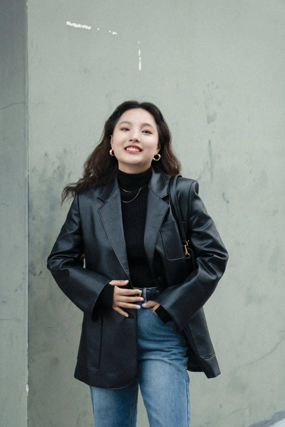 缺点 真的很会买！她穿的这些衣服品牌，想全都买回家！