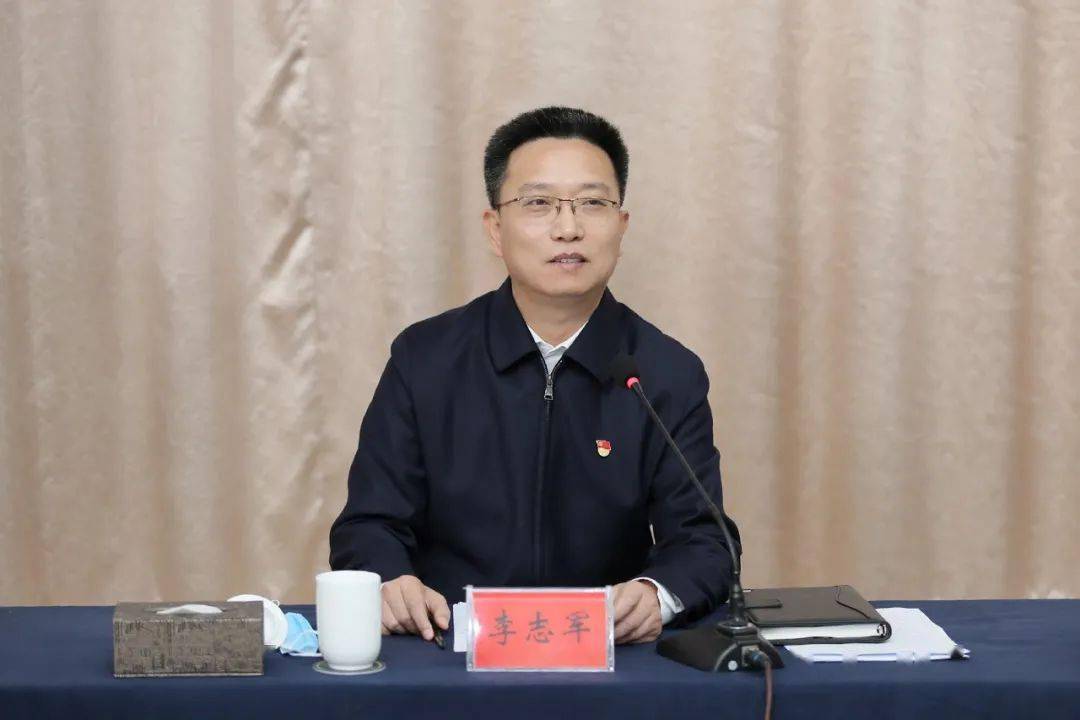 重要活动李志军以区人大代表正式候选人身份与选民见面接受选民面试不