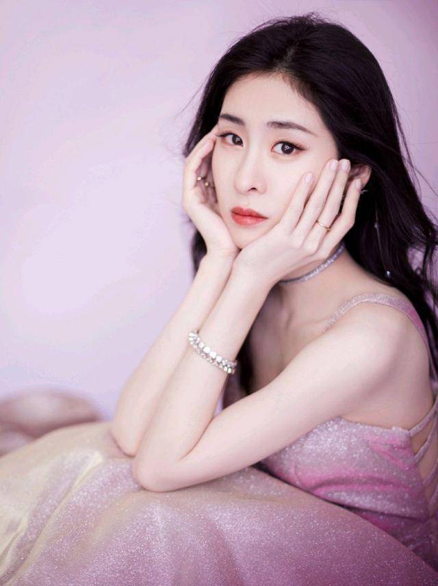 花60万赴韩追星,蹲exo宿舍,成功为顶流生子_华晨宇_赵一娜_孩子