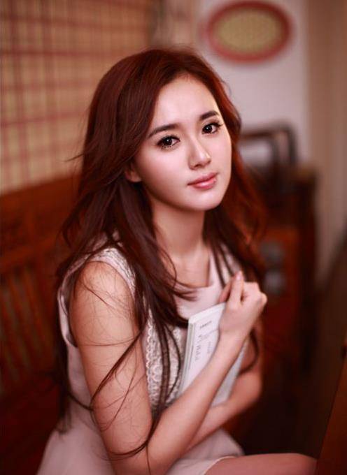 江铠同被男友大街上摸下体还一脸甜蜜网友惯三还是厉害