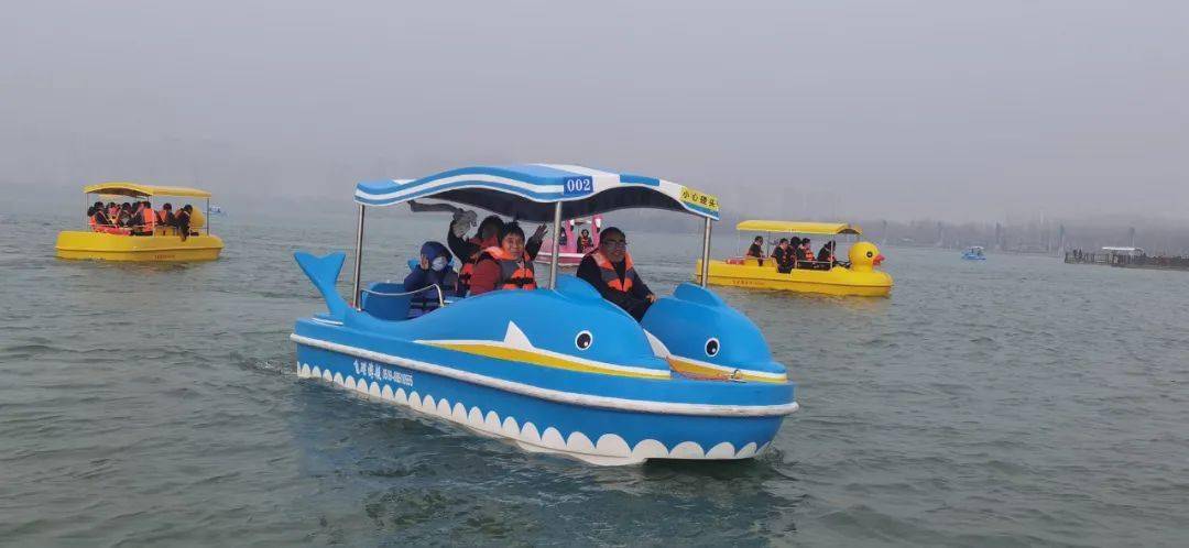 凤湖游船今日正式营业啦!_平原_示范区_湖景区