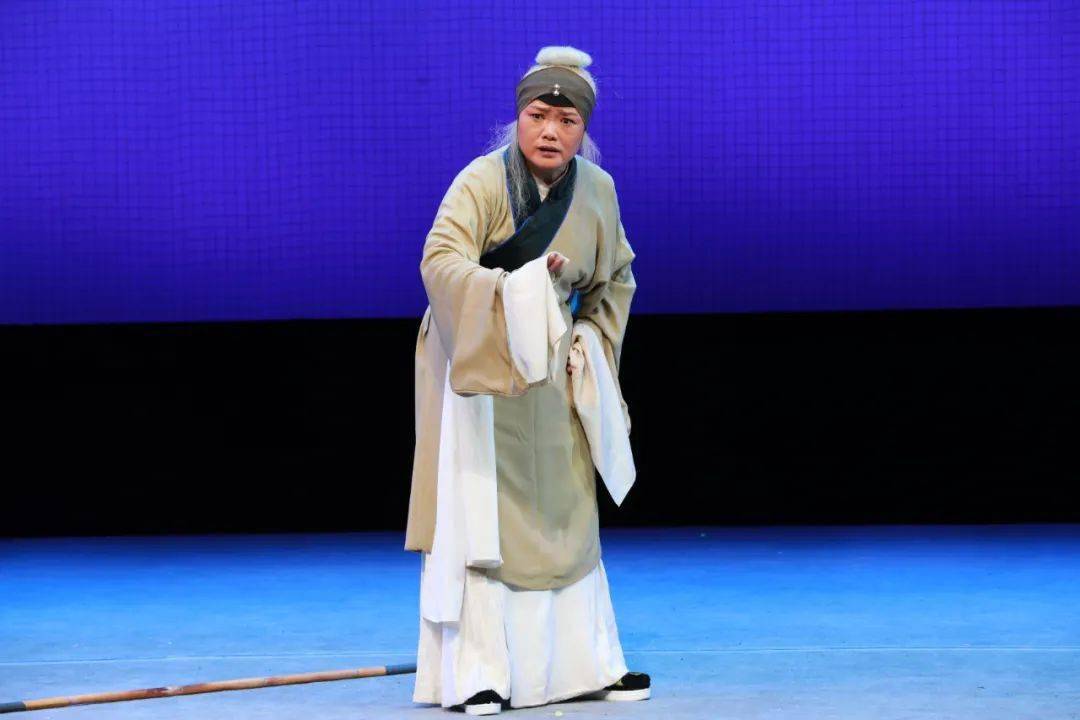 大剧院12月12日 19:30△秦腔传统剧《母子恨》三朵梅花"剑"指康氏老旦