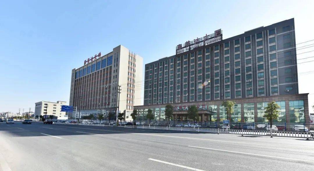 康美达光学全国户外广告全新上线绽放品牌全新力量