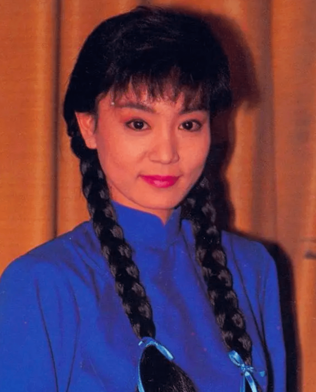 在1986年,主演了人生第一部琼瑶剧《几度夕阳红》,并在台湾一炮而红.