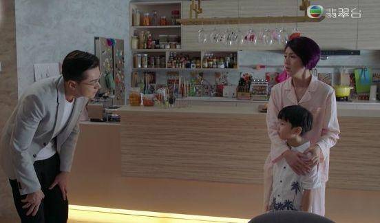 《多功能老婆》黄浩然与闺蜜陈炜有一夜情,杨千嬅揭发后怒打脸_王梓轩