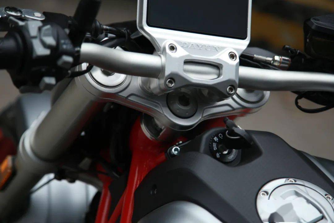 源自老品牌的诚意新品大运食铁兽sts400静态测评