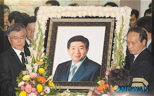 大管家被捕,李明博急了,指责文在寅报复卢武铉的死