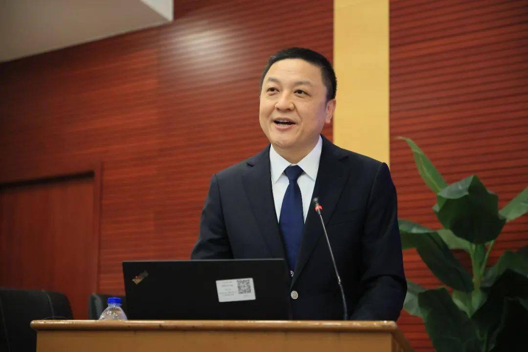 复旦大学与上海市公安局签约共建平安建设与社会治理研究基地