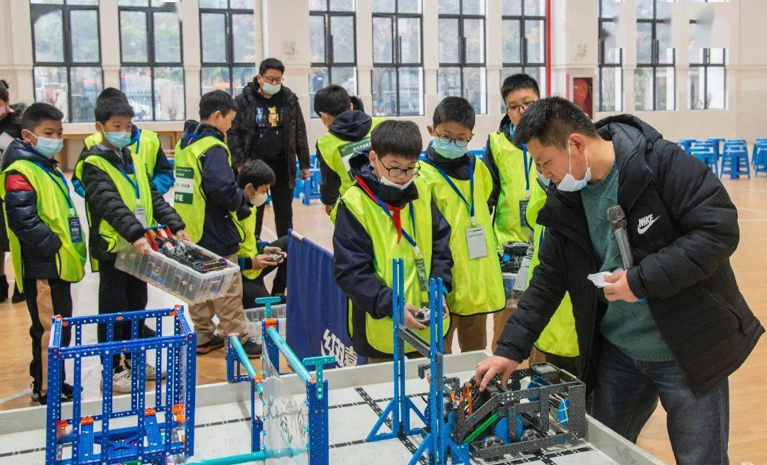 第二十八届江苏省青少年科技模型大赛泰州市选拔赛vexiq机器人挑战赛