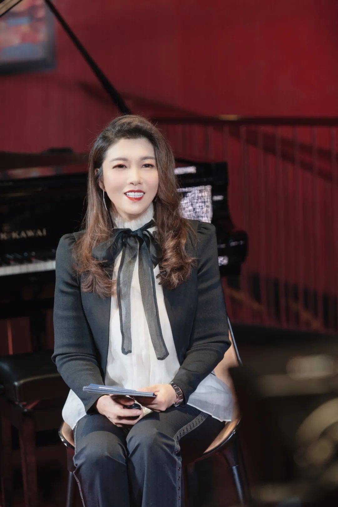 王卓和刘小龙教授为观看网络直播的观众们生动讲述了以色列爱乐乐团的