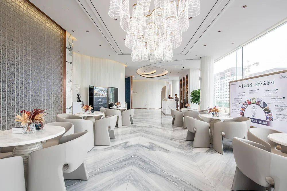 成都设计师万宇人生不设限设计一直向前