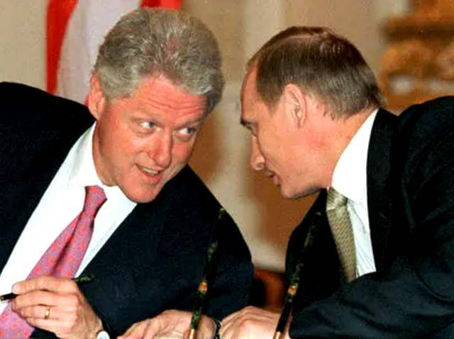 普京先后跟美国五位总统较量过就是一个字硬