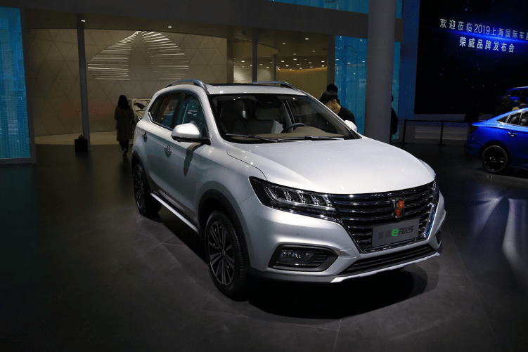 上海车展的荣威erx5的时尚感