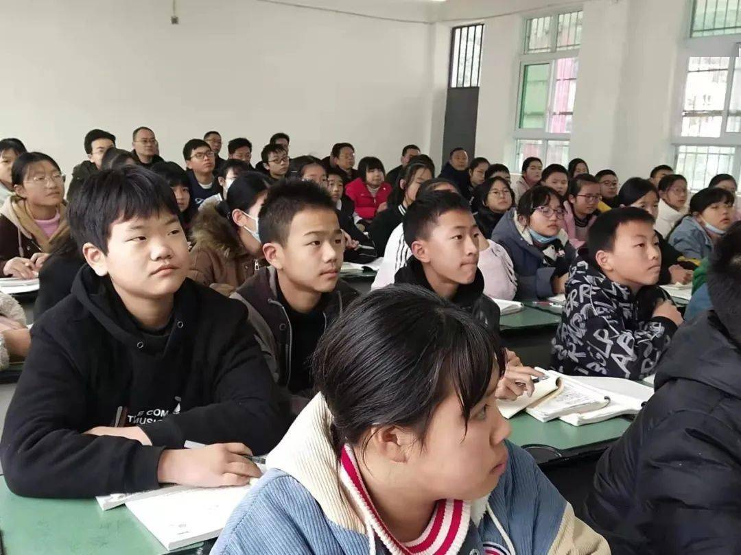 伏虎中学与定水中学开展教学研究交流活动