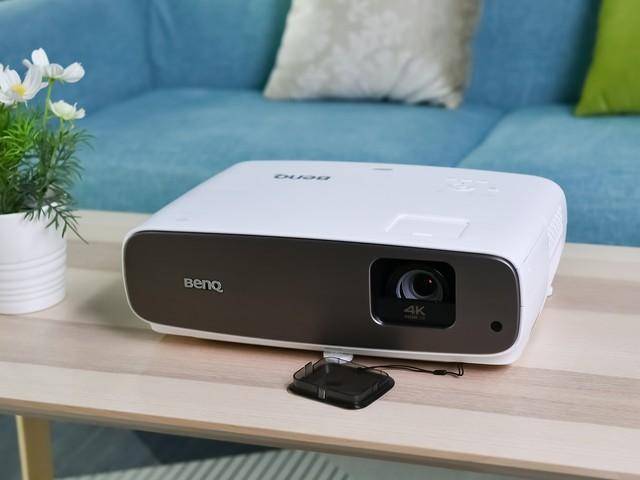 演绎极致色彩明基w2700广色域投影机评测