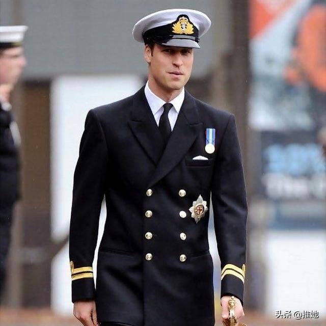 威廉王子39岁生日,英国王室庆祝,并回顾他从出生至今的每一年_照片