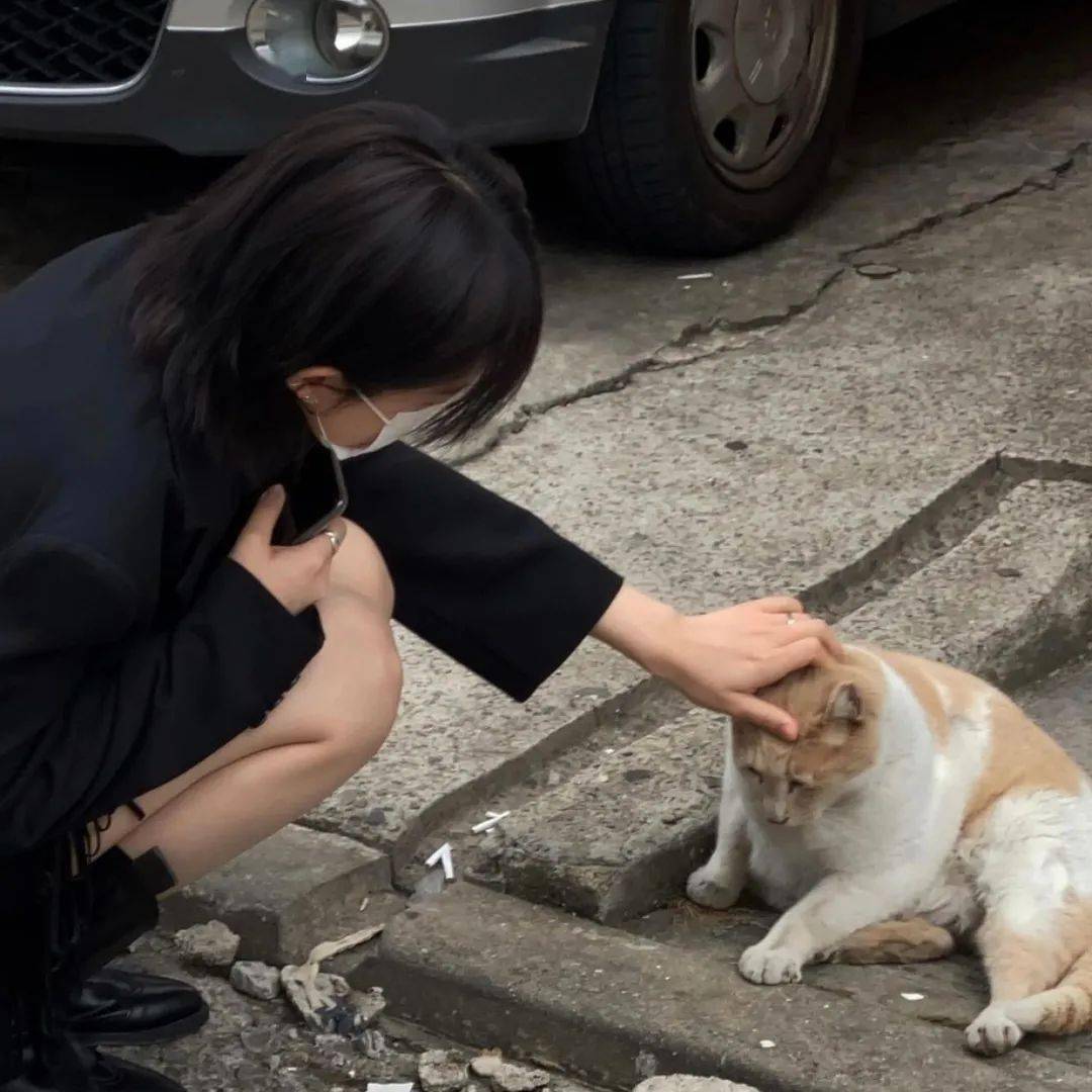 頭像| 非常讚的微信頭像_世界_女孩子_一個人