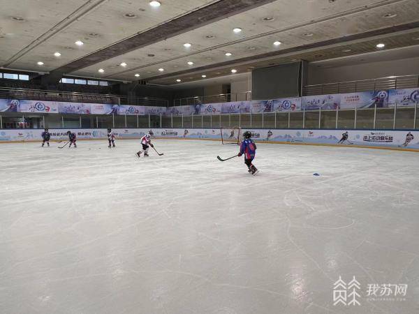 CBA|冬奥上的江苏面孔：国内冰球解说员李龙谋的冬奥梦