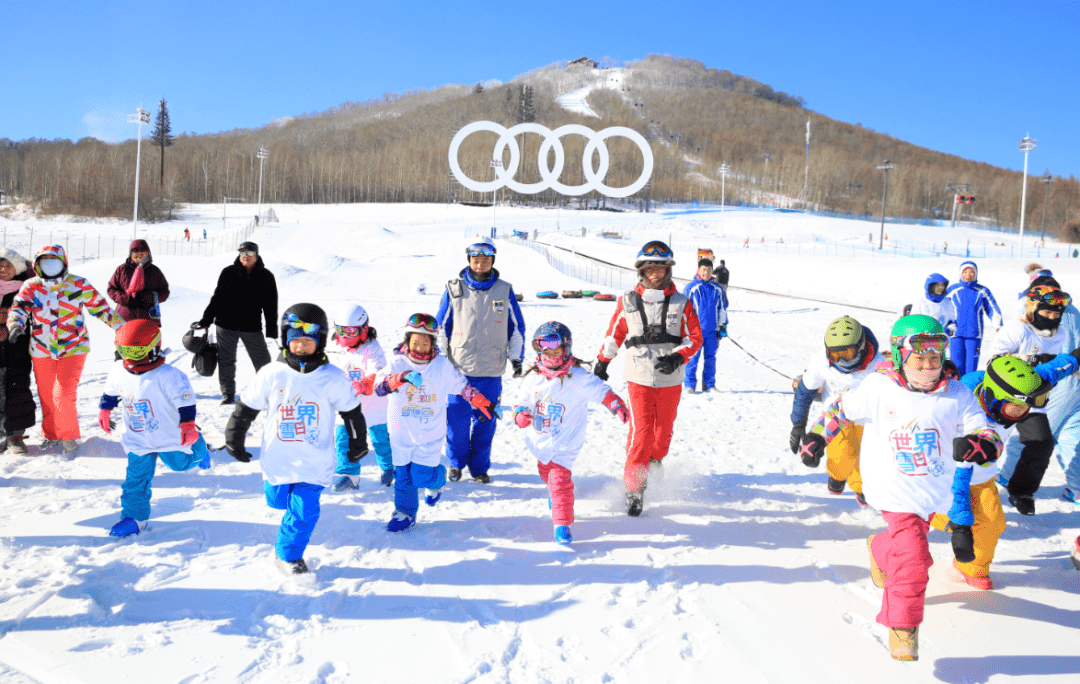 包厢|雪国列车即将发车!｜6天5晚长白山冰雪之旅?，赏雪原林海+滑雪旅拍+温泉水乐园~