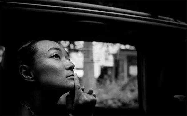 芭蕾舞者范晓枫的涅盘跟腱断裂390天后她又穿上了脚尖鞋