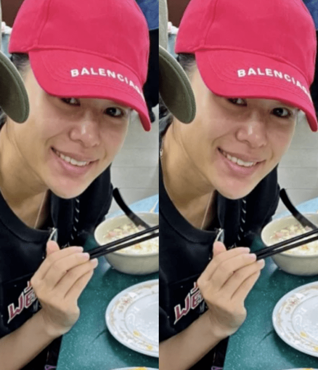 李乘德夫妇共度周末两人吃路边摊超接地气41岁胡杏儿素颜显老