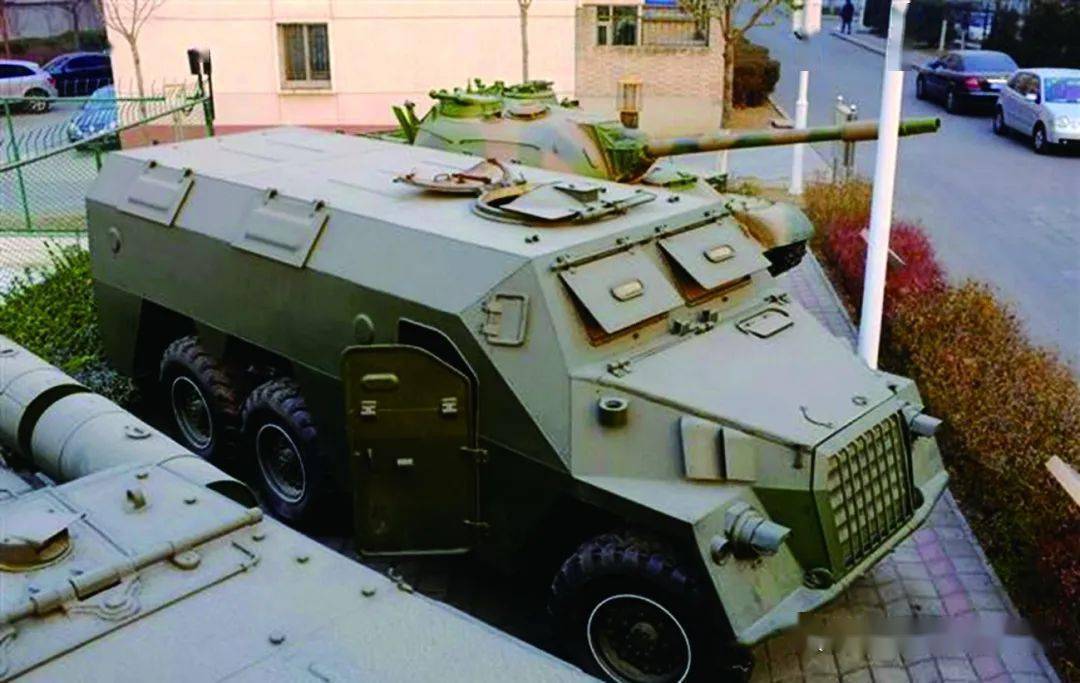 车轮上的急先锋国产轮式装甲输送车早期发展1