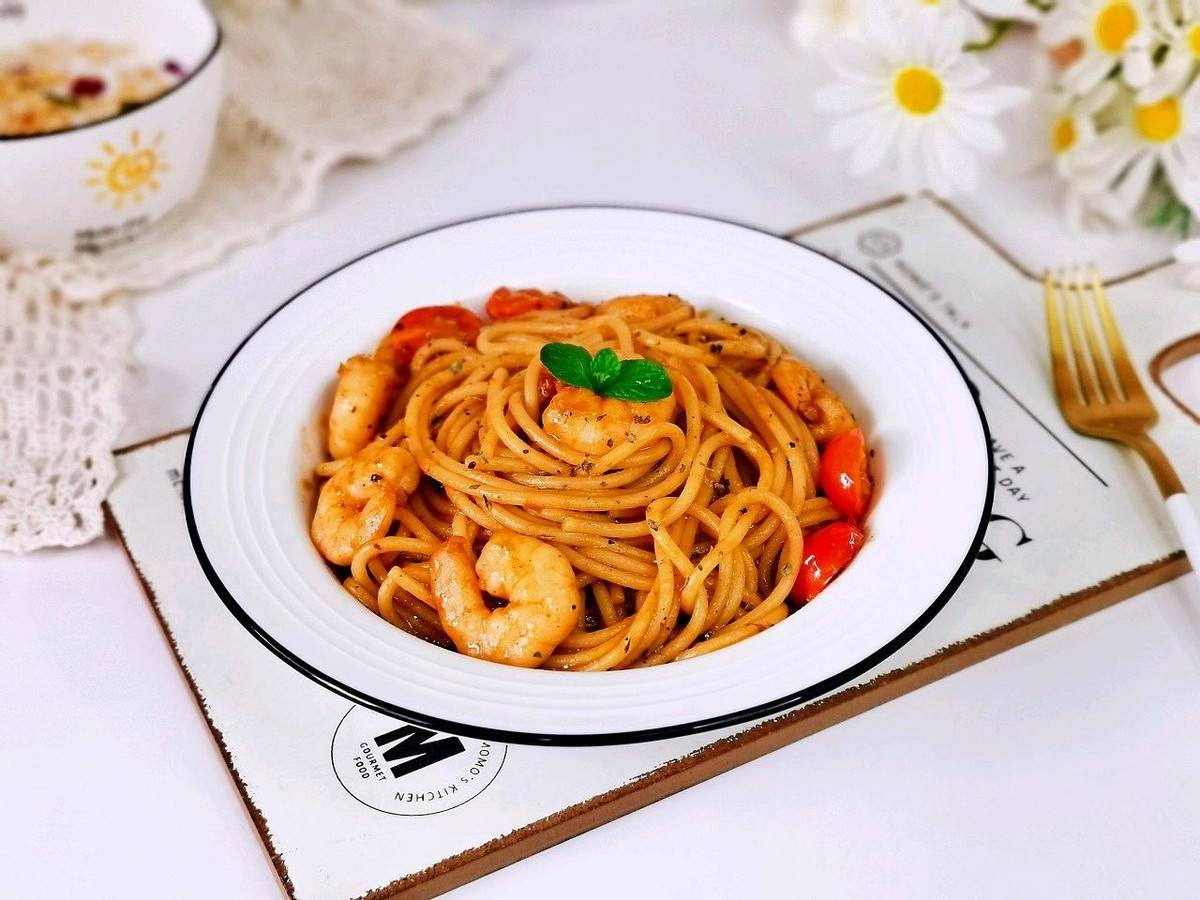 约会必吃的黑椒鸡肉意面,不用三位数,直接在家吃出餐厅的高级感_食材