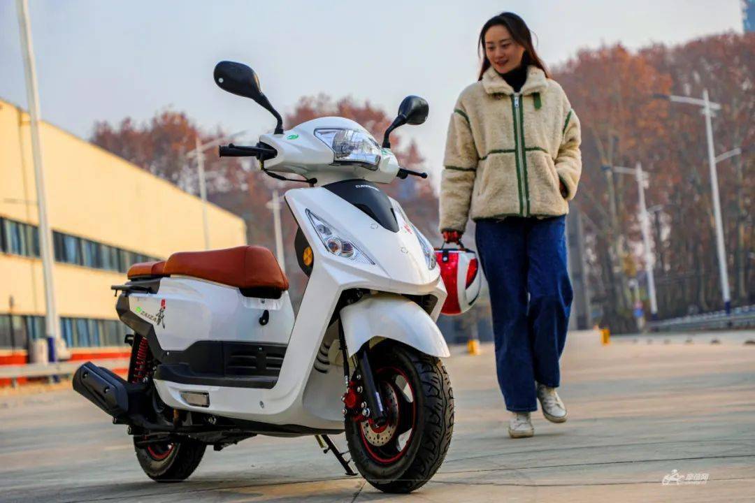 绵羊中的小皮卡大阳载载125评测