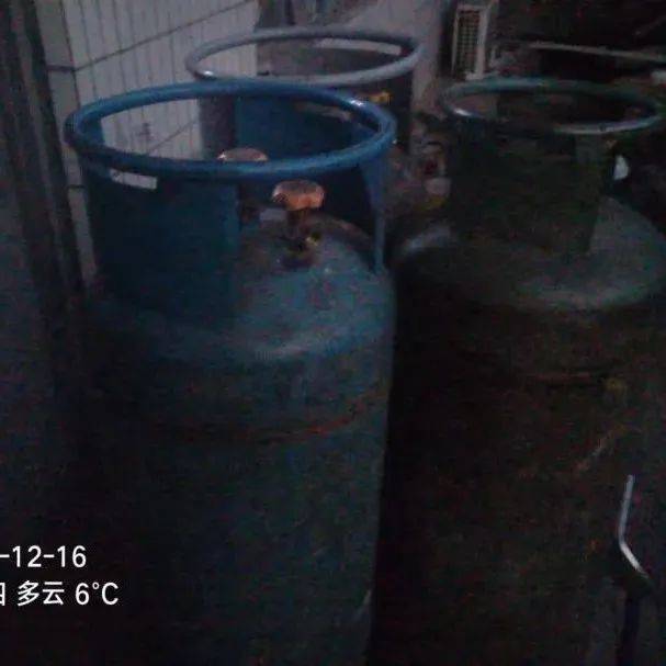 临汾一天端了3个窝点！_举报_执法人员_刘村镇