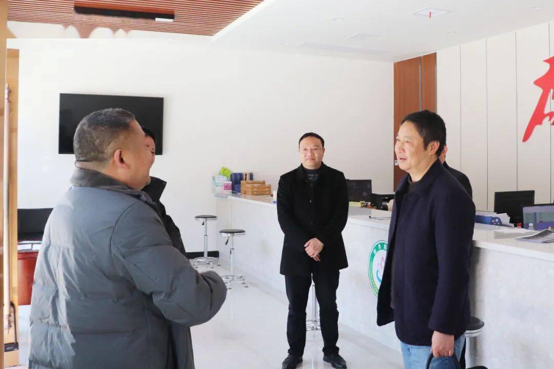 覃业成一行赴采花乡督导调研巩固拓展脱贫攻坚成果同乡村振兴有效衔接