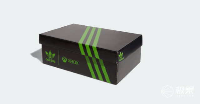 细节|微软“游戏鞋”登场！Xbox主机配色，细节炫酷，售价不到900块