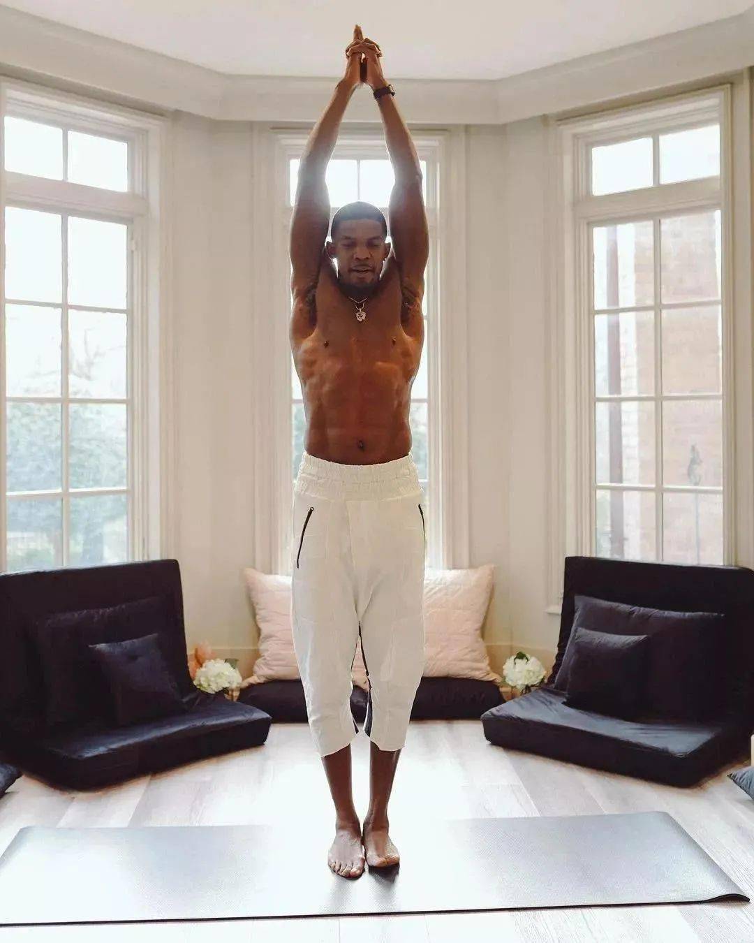 魔術(shù)|蟬聯(lián)MVP！40歲，傳奇重返NBA！