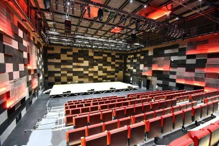 传承经典创新未来北京电影学院怀柔校区千人剧场黑匣子剧场顺利竣工