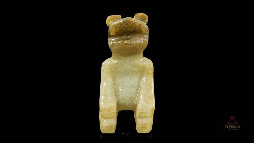 中原藏珍玉虎形跽坐人像