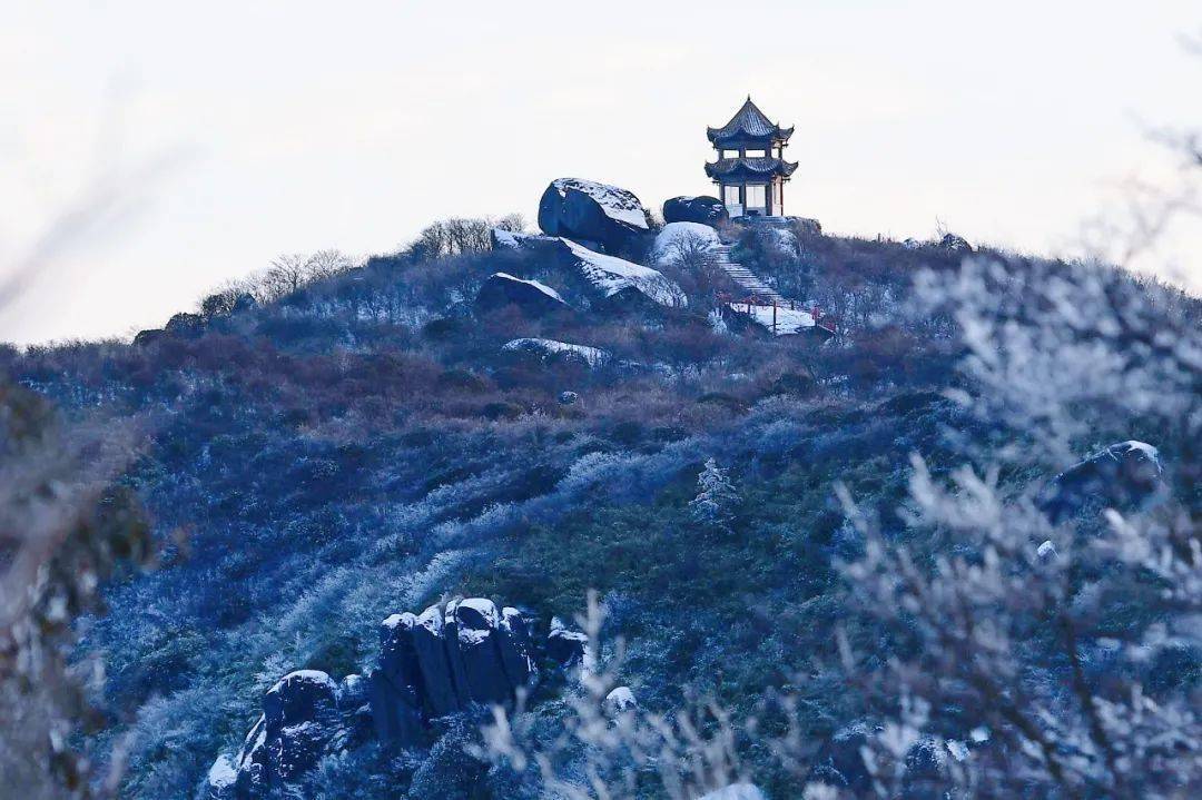 屏边大围山雪景图片