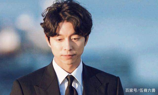 为何她们正值如花般的年纪就那么早就结婚了呢？说到这里