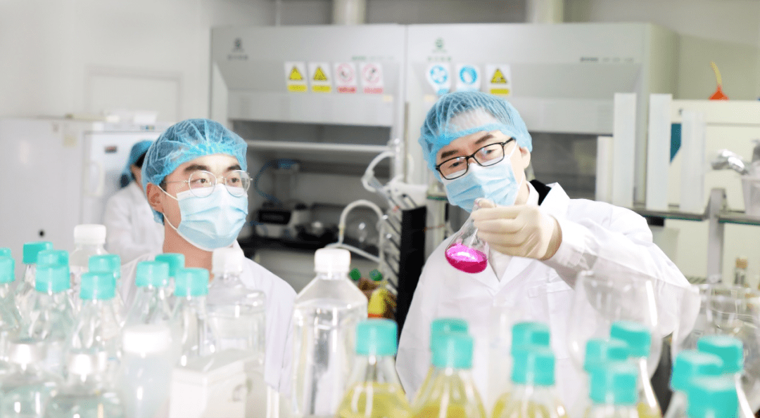 物质|听花生津白酒：站在人类多学科成果的“肩膀”上